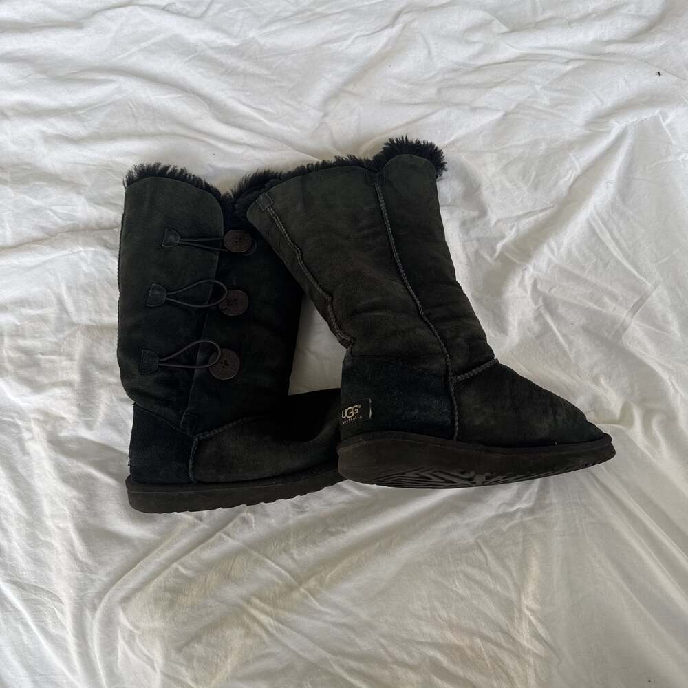 UGG Women's Bailey Button Triplet Black Boots